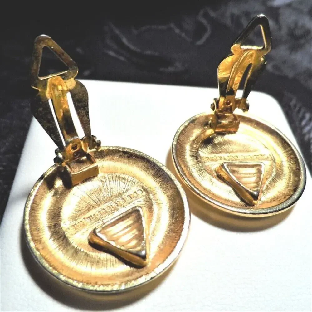 Liz Claiborne Gold Tone and Orange EarringsLIZ CLAIBORNE CLIP EARRINGS